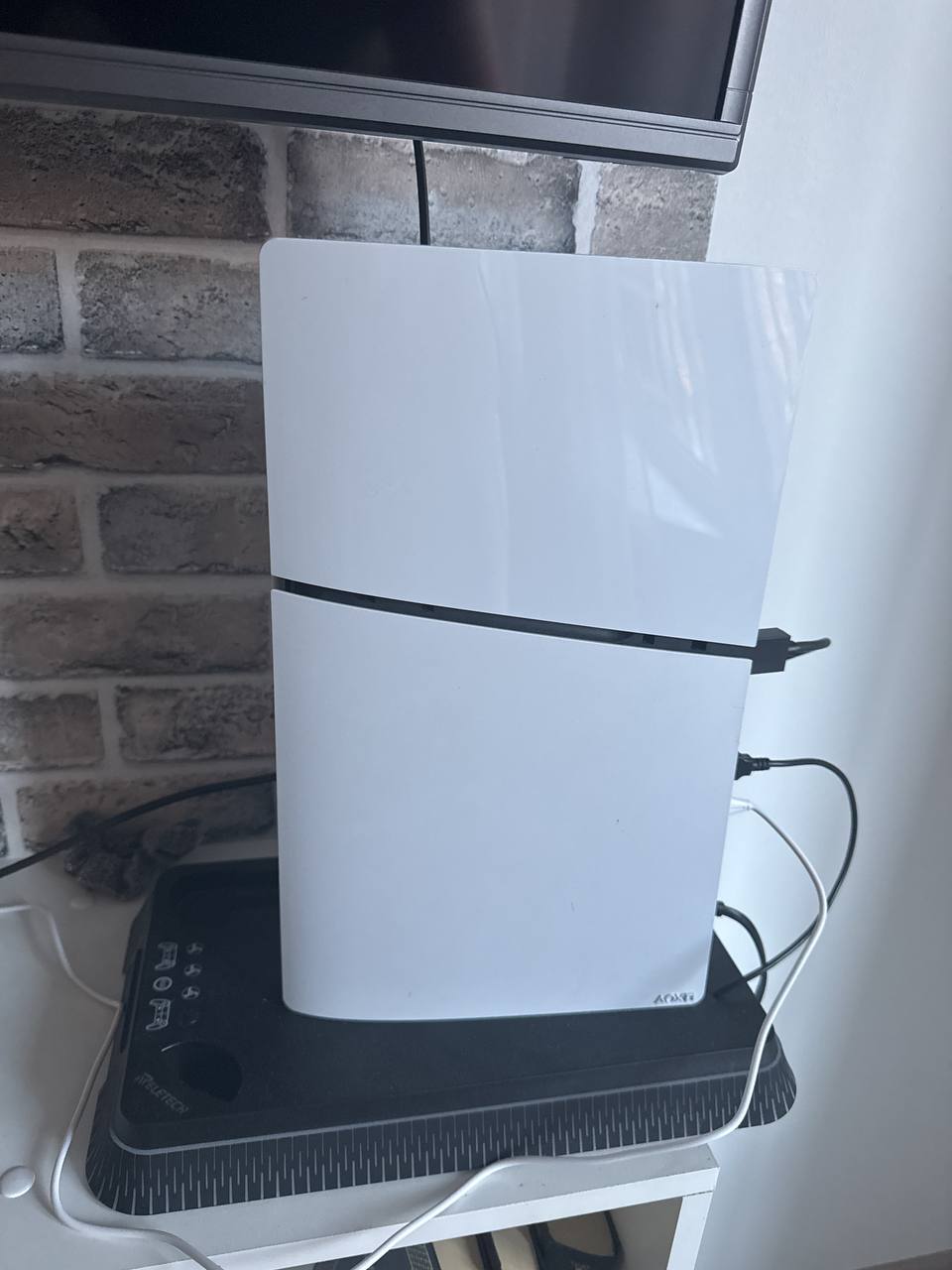 Продам PS5 Slim с аксессуарами - Электроника в Воронеж